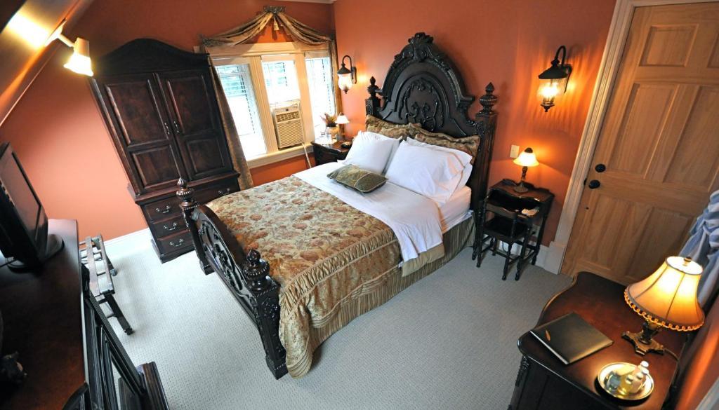 Creighton Manor Inn Bed & Breakfast Orillia Quarto foto